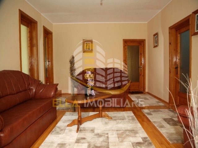 Zona Pod de Piatra, Botosani, Botosani, Romania, 4 Bedrooms Bedrooms, 5 Rooms Rooms,2 BathroomsBathrooms,Casa / vila,De vanzare,2947