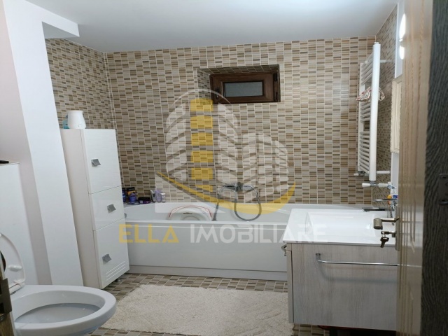 Zona Parcul Curcubeului, Botosani, Botosani, Romania, 3 Bedrooms Bedrooms, 4 Rooms Rooms,1 BathroomBathrooms,Apartament 4+ camere,De vanzare,1,3962