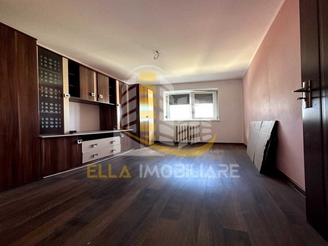 Zona Stadion, Botosani, Botosani, Romania, 3 Bedrooms Bedrooms, 4 Rooms Rooms,2 BathroomsBathrooms,Apartament 4+ camere,De vanzare,4,4147