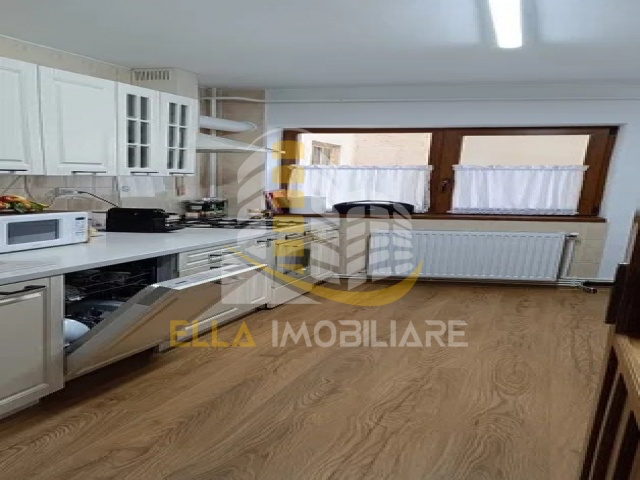 Zona Capat 1, Botosani, Botosani, Romania, 2 Bedrooms Bedrooms, 4 Rooms Rooms,2 BathroomsBathrooms,Apartament 4+ camere,De vanzare,3,4226